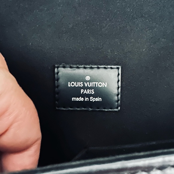 Louis Vuitton Cluny Top Handle purse - Picture 13 of 15